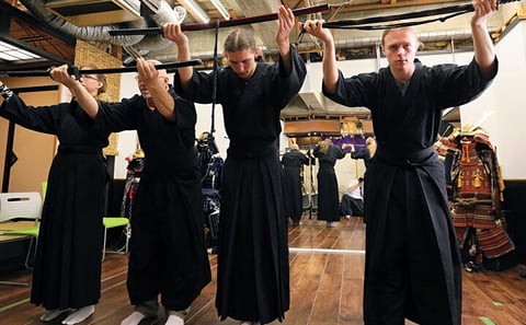 Trial slashing in Bushido with Samurai Sword real sharpnes