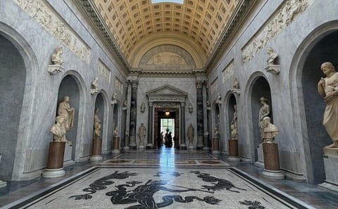 Vatican Museums and Sistine Chapel Entrance with Audio Guide