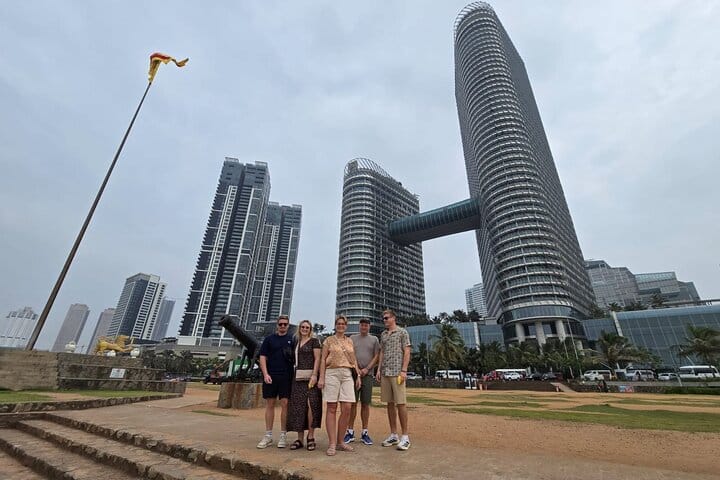 Colombo Tuk Tuk Adventure Explore Food & Culture