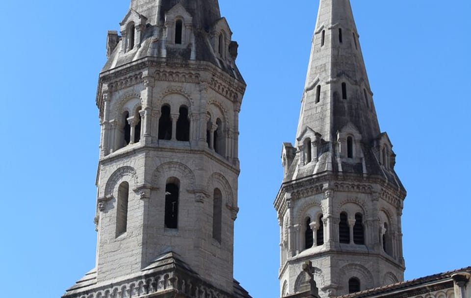 Private Historic Walking Tour in Mâcon, France