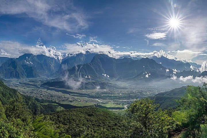 19 Days Mera Peak Climbing & Expedition – One Life-Changing Himalayan Adventure