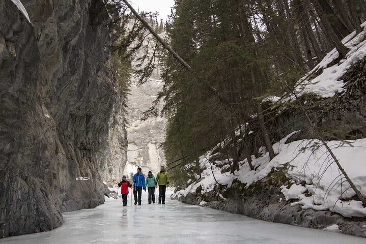 Grassi Lake and Grotto Canyon Icewalk from Calgary 6