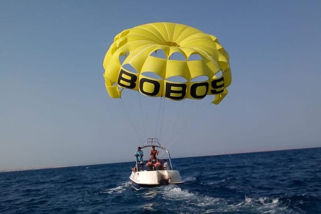 Parasailing Adventure Fly to Sky with Hotel Pickup - Hurghada