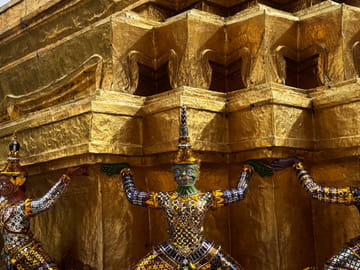 Bangkok’s Grand Palace & Wat Phra Kaew Guided Tour.