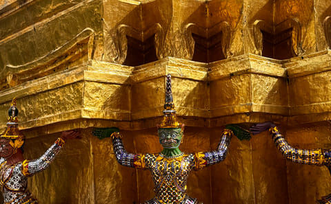 Bangkok’s Grand Palace & Wat Phra Kaew Guided Tour.