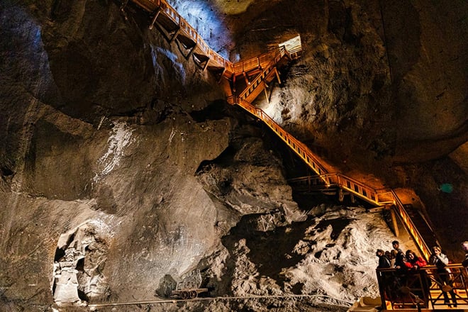 Wieliczka Salt Mine Guided Tour with Hotel Pickup