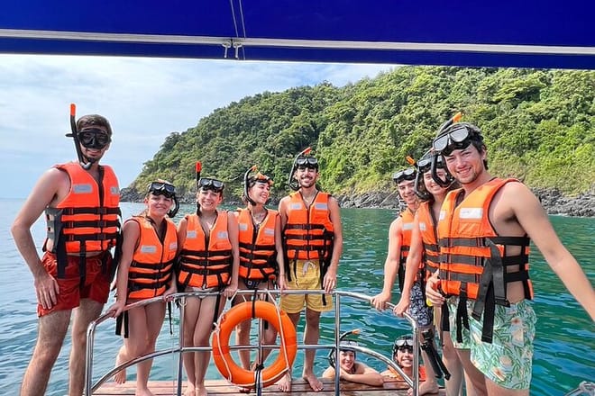 Raya Island