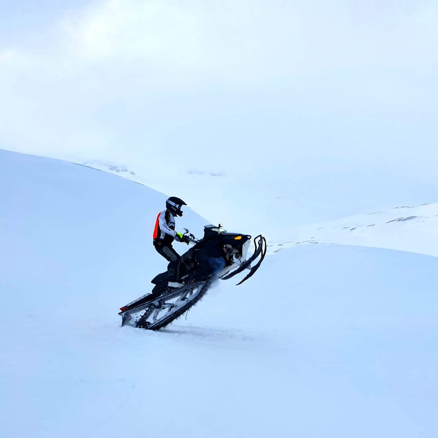 Adventure snowmobile tour Akureyri 3