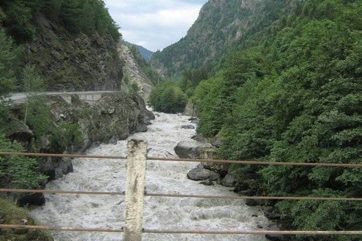 4 Full days in Georgia with private tour, free aiport