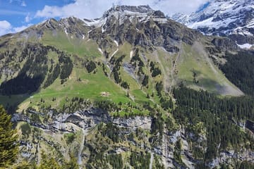4 Day Trekking Tour Swiss Magic Through the Alps