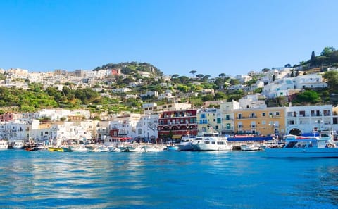 Private Boat Tour to Capri from Sorrento with Snorkeling