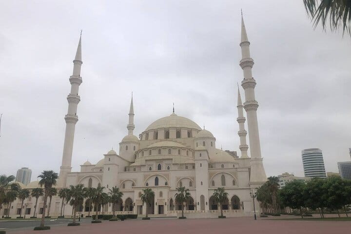 Sheikh Zayed Grand Mosque in Fujairah