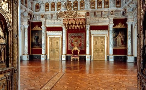 Private Guided Tour of Schwerin Castle's Royal Rooms