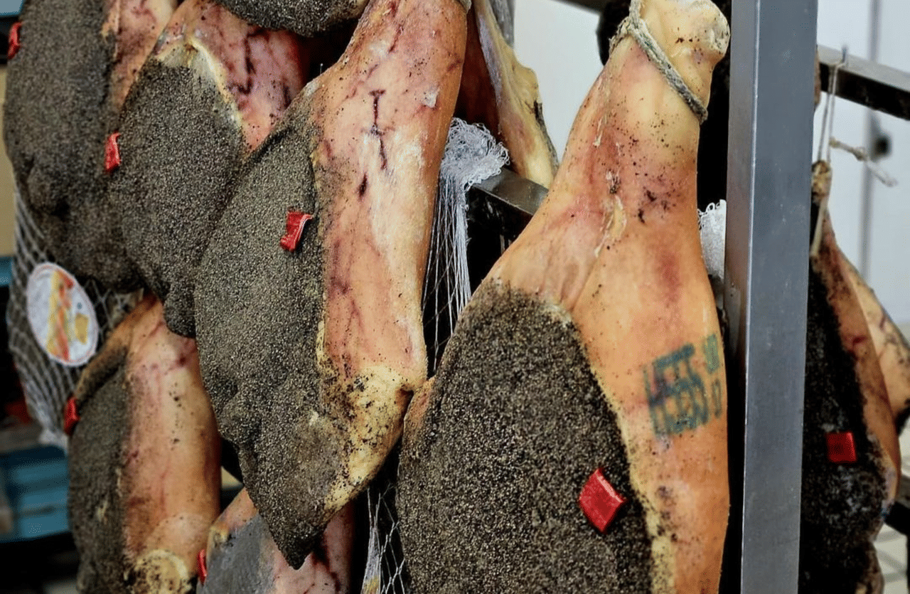 Guided Food Tour with Wine Tastings in Genoa 4