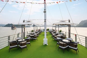 Arcady Premium Cruise Halong Bay Day Tour with Jacuzzi & Transfer