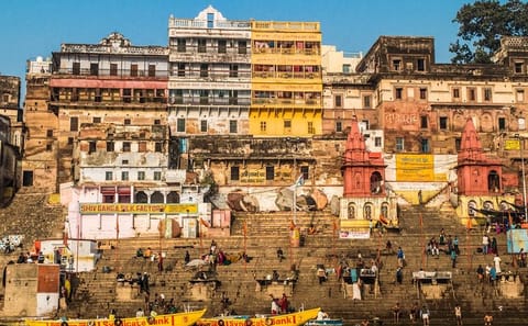 Cultural Tour of Varanasi and Sarnath with Sunrise Boat Ride