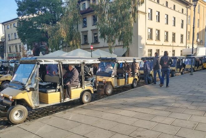 Krakow: Kazimierz Quarter and former Jewish Ghetto Sightseeing by Electric Golf Cart photo 5