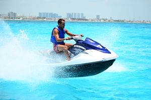Nichupte Lagoon Jet Ski Experience in Cancún 