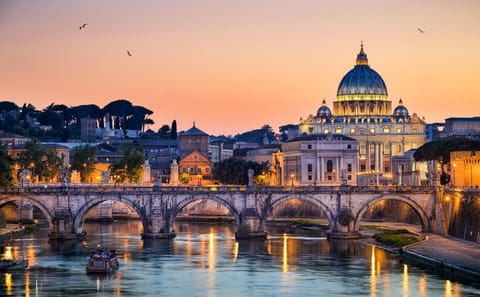 Private Arts Tour: Explore Michelangelo's Legacy in Florence and Rome