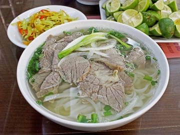 Small Group Hanoi Street Food Tour with a Real Foodie