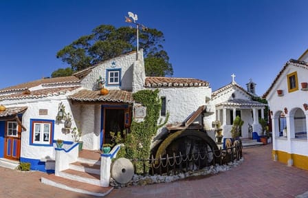 Between Palace and Sea – Mafra, Ericeira and Queluz Private Tour