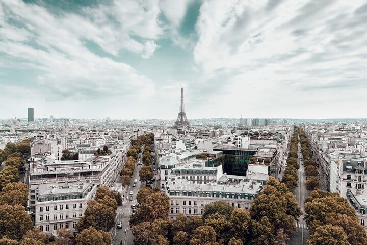 CDG Transfers with Eiffel Tower and Walking Tour of Belleville. 9