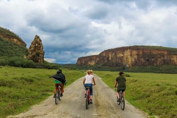 Day Trip to Hells Gate and Lake Naivasha From Nairobi