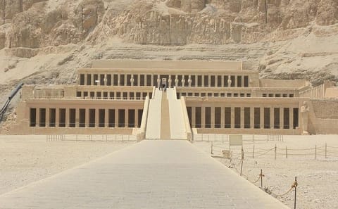 Full Day Cultural Tour of Luxor's West Bank Sites
