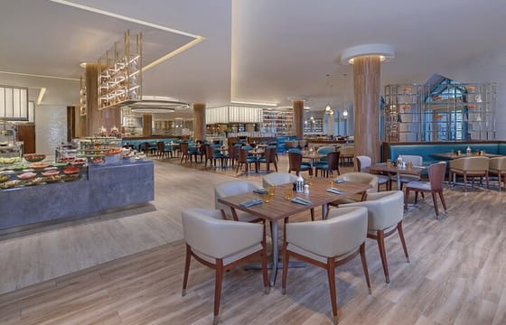 Atlantis the Palm Buffet with Balloon Dubai or Monorail Day Pass