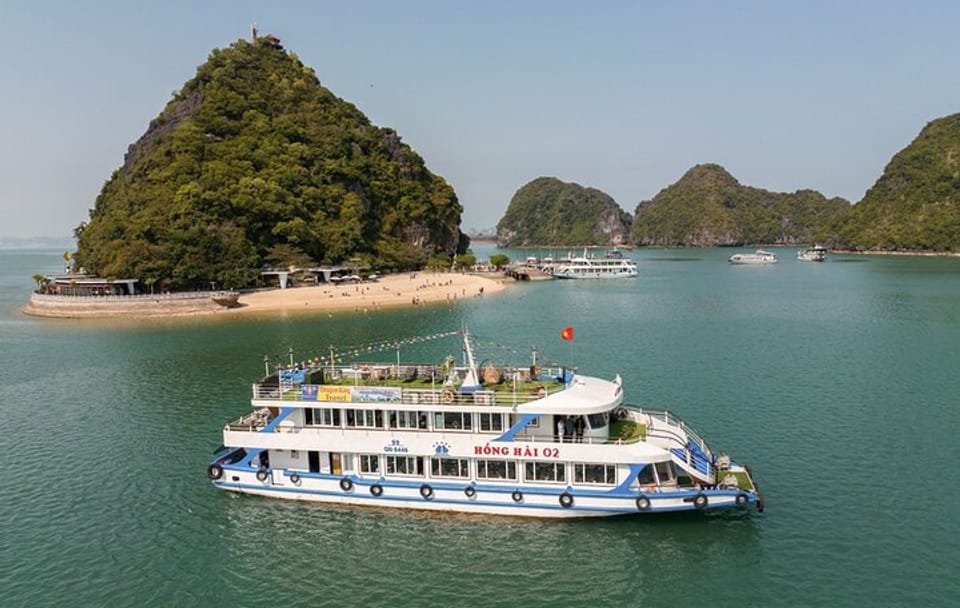 Dragon King Cruise Luxury Day Tour in Halong Bay from Harbor