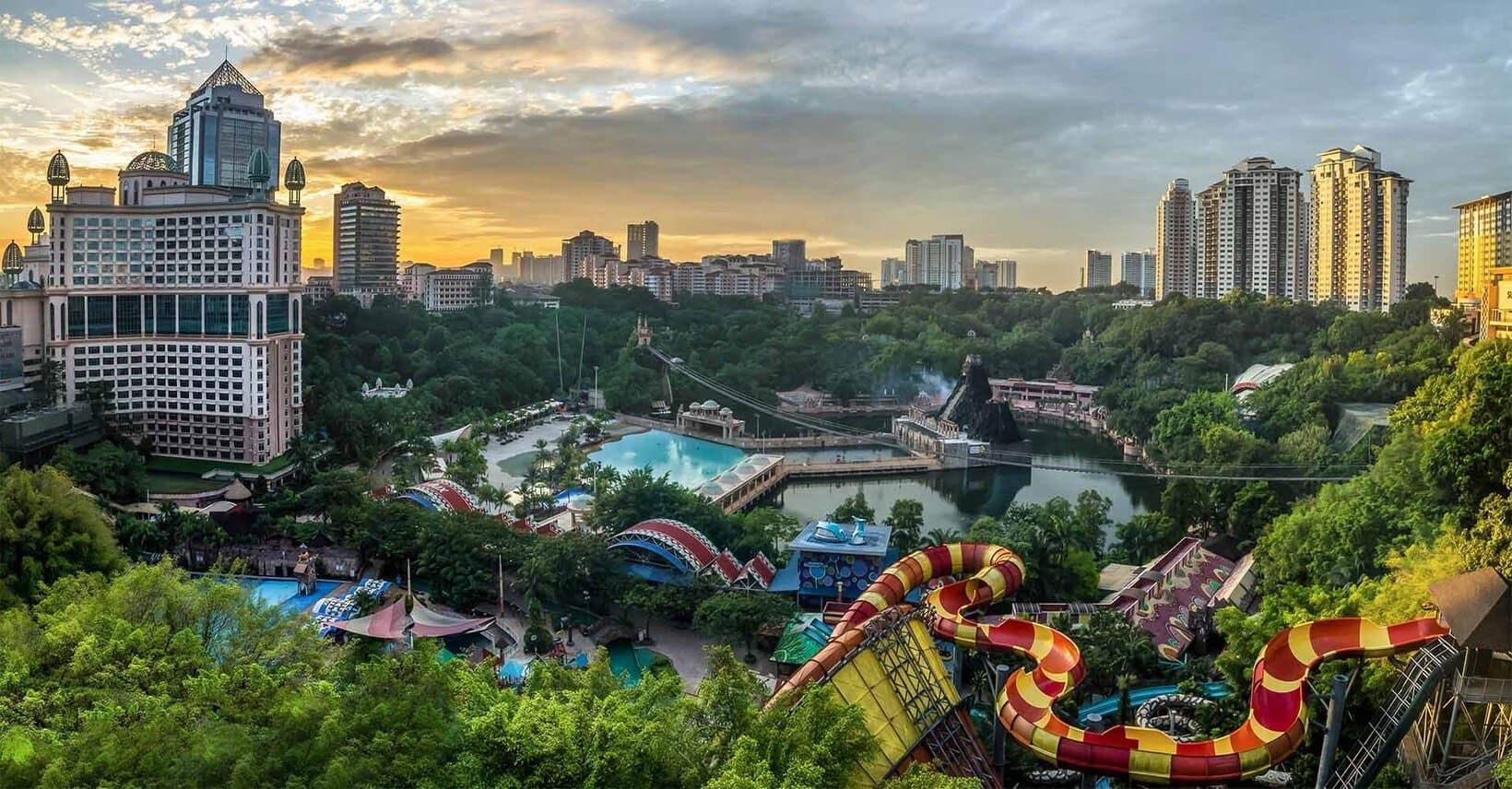 انطلق في رحلة مليئة بالإثارة في Sunway Lagoon—وجهة الترفيه المثالية لجميع أفراد العائلة!