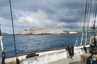 Discovery of the coves of the Blue Coast by boat 1