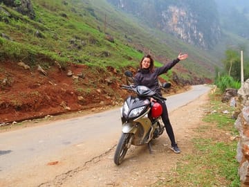 Self-Drive Motorbike Tour in Wathuregama, Sri Lanka