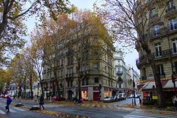Saint-Germain-des-Prés Walking Tour with Gourmet Tastings