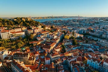 Professional Photography Session in Lisbon's Alfama District