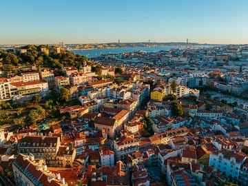 Professional Photography Session in Lisbon's Alfama District