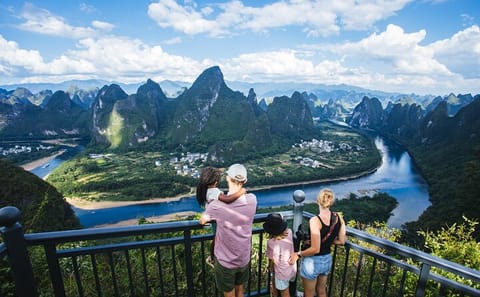 Li River Cruise and Biking Tour from Guilin to Yangshuo