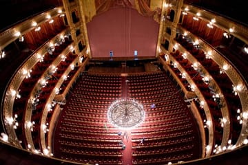 Teatro Colon Skip-the-Line plus Palaces of Buenos Aires Tour