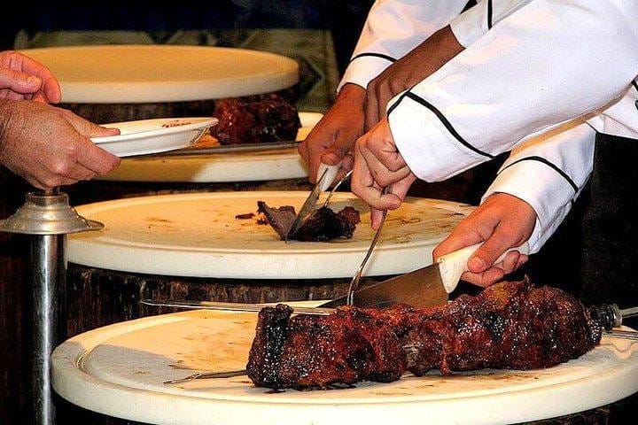 Dinner Show Rafain Steakhouse