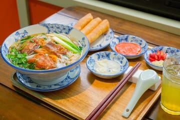 Hanoi Food Tour: Explore Ba Đình's Hidden Alleys and Cuisine