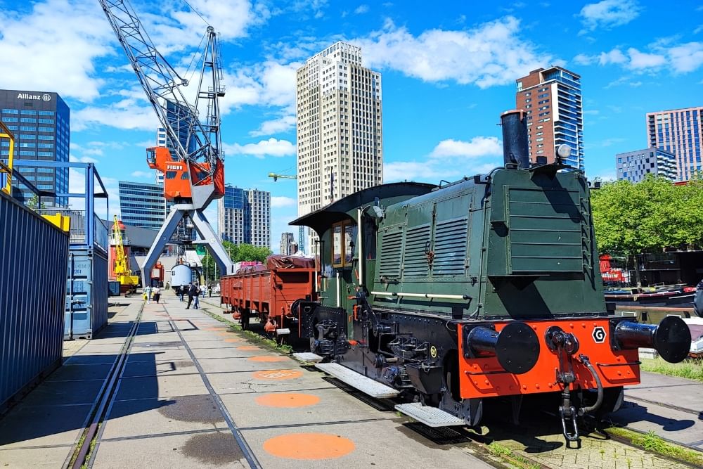 View of the Oudehanven in Rotterdam during City Detective scavenger hunt.