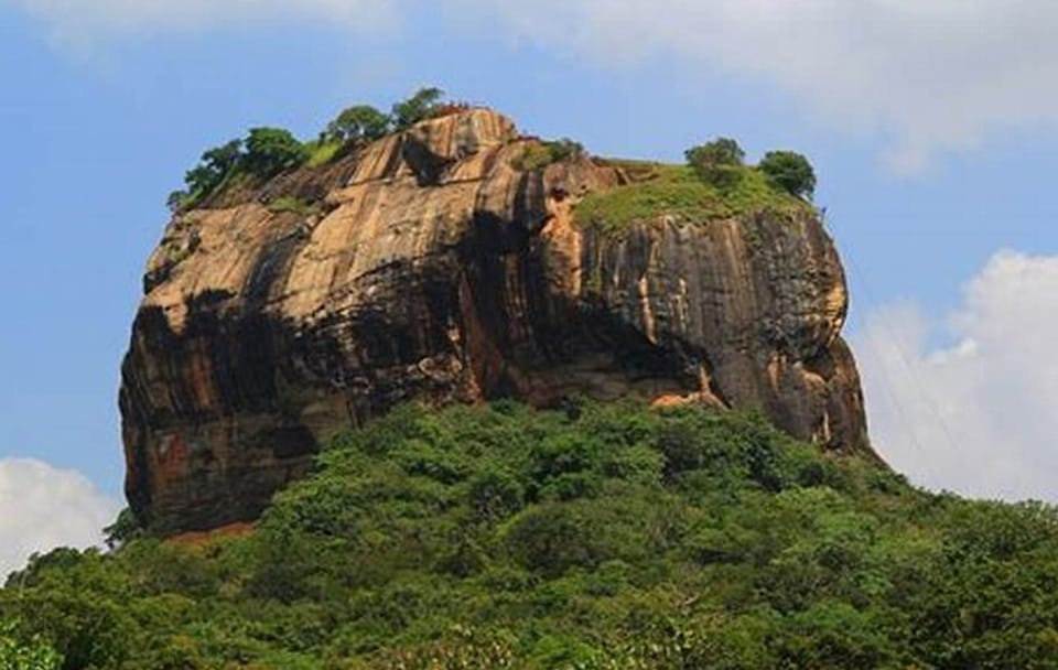 Full Day Sigiriya and Dambulla Tour with Jeep Safari from Colombo