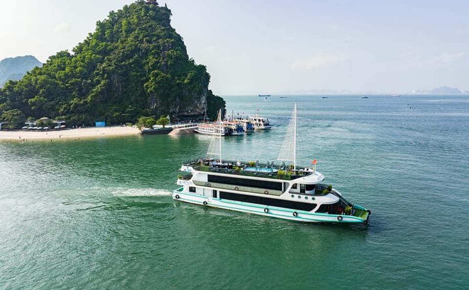 Luxury Day Cruise in Halong Bay from Hanoi