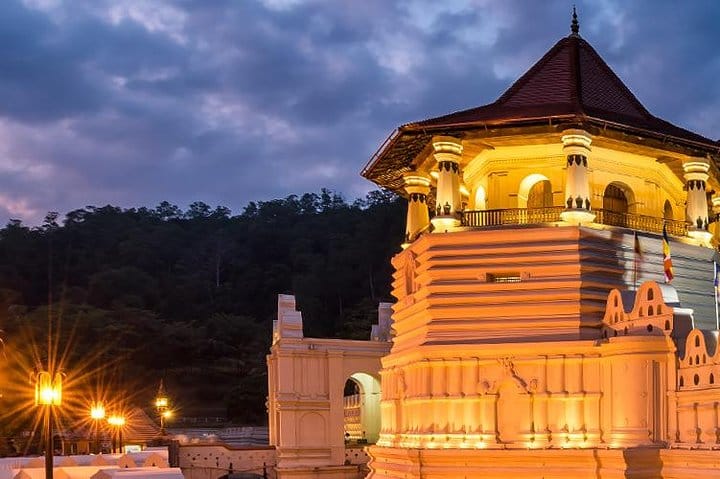 3 Days Tour to Sigiriya & Kandy with Kingfisher Tours Sri Lanka