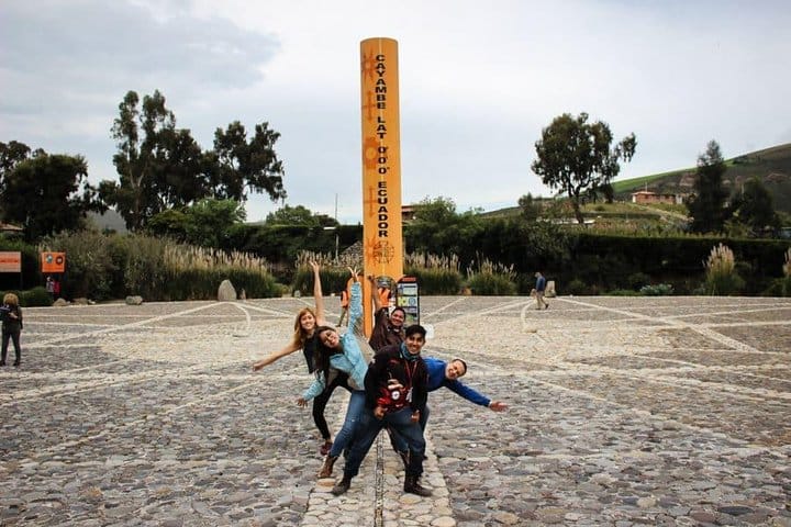 Quitsato equator line and solar dial