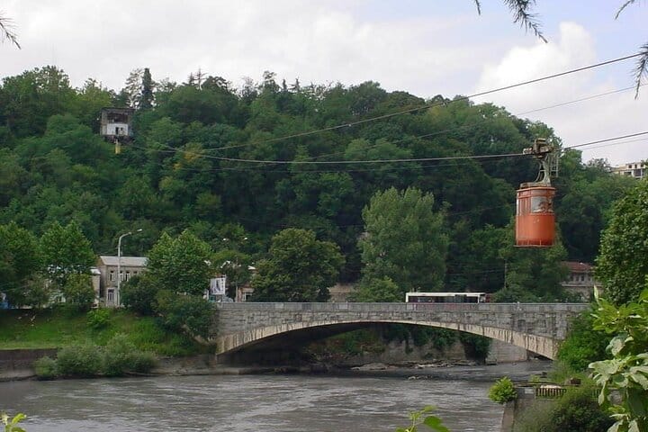 4 Full days in Georgia with private tour, free aiport