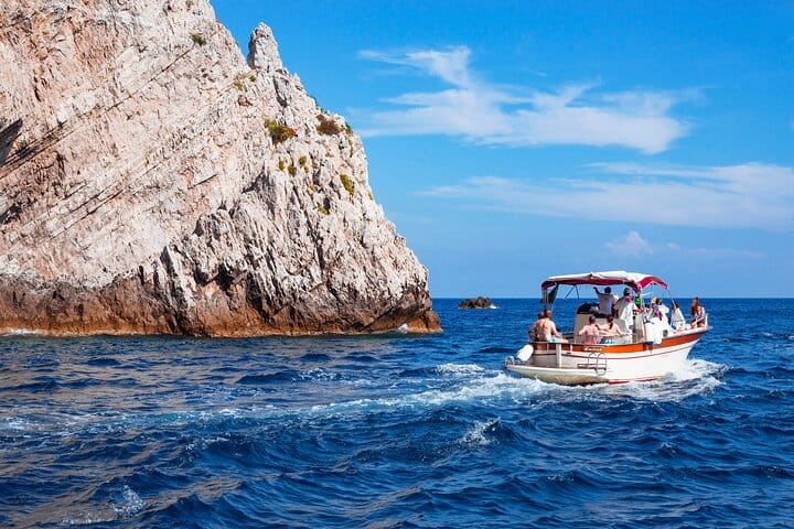 Ischia and Procida Boat Tour: Small-Group from Sorrento 3