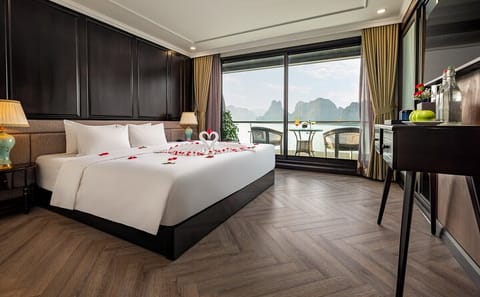 Premium 2D1N Balcony Cruise – Halong & Lan Ha Bay Luxury Trip