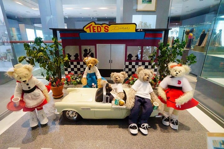 Autumn 10 days Jeonju&Mt.Naejangsan&Mt.Seorak&Mungyeong&Jeju&Busan on Early Nov