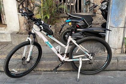 NEW! BIKE TOUR with LUNCH at ANTHONY BOURDAIN FAMOUS SPOT IN CTG